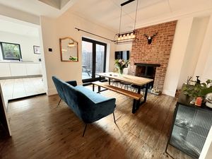 Photo 4- click for photo gallery